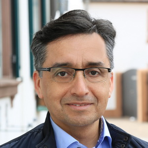 08 Jaime Uribe